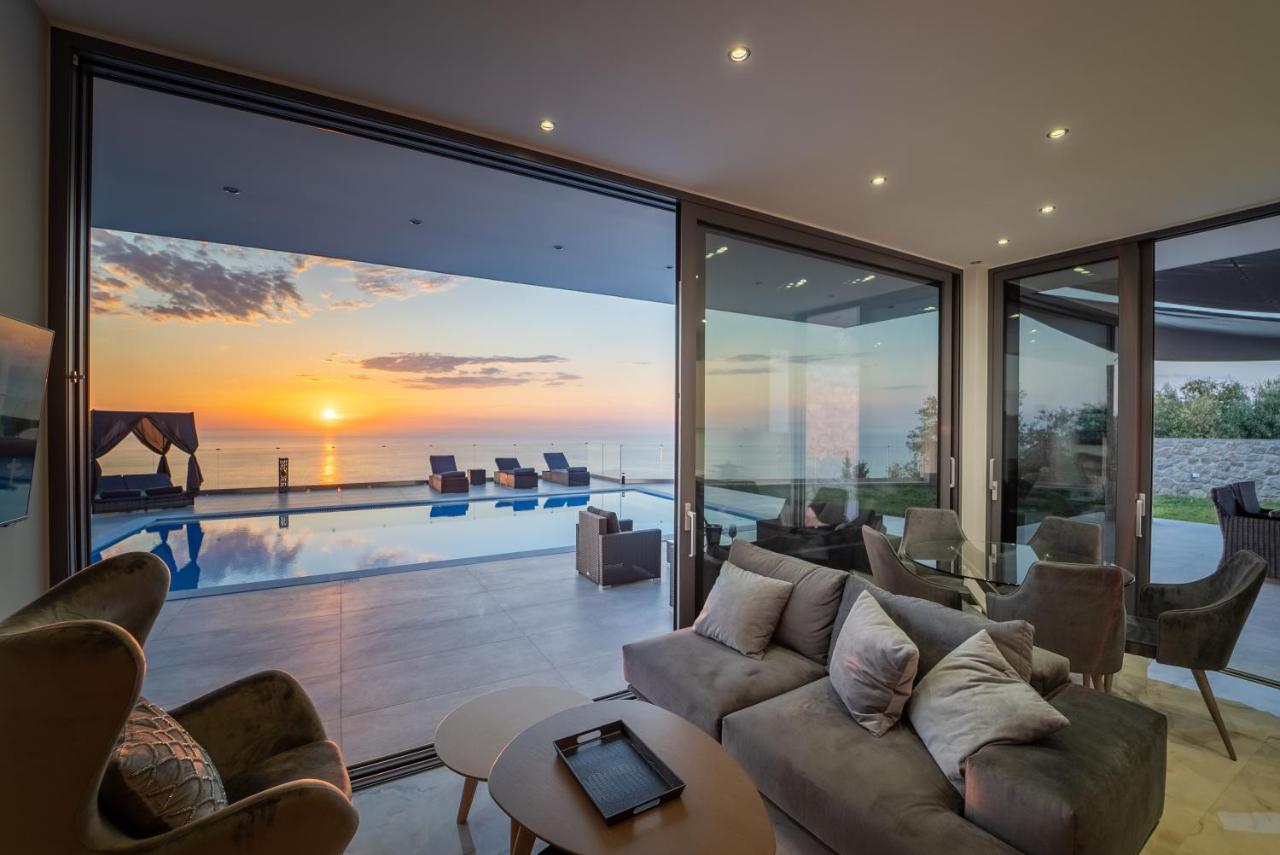 Zenvillas Áyios Nikítas Exterior photo